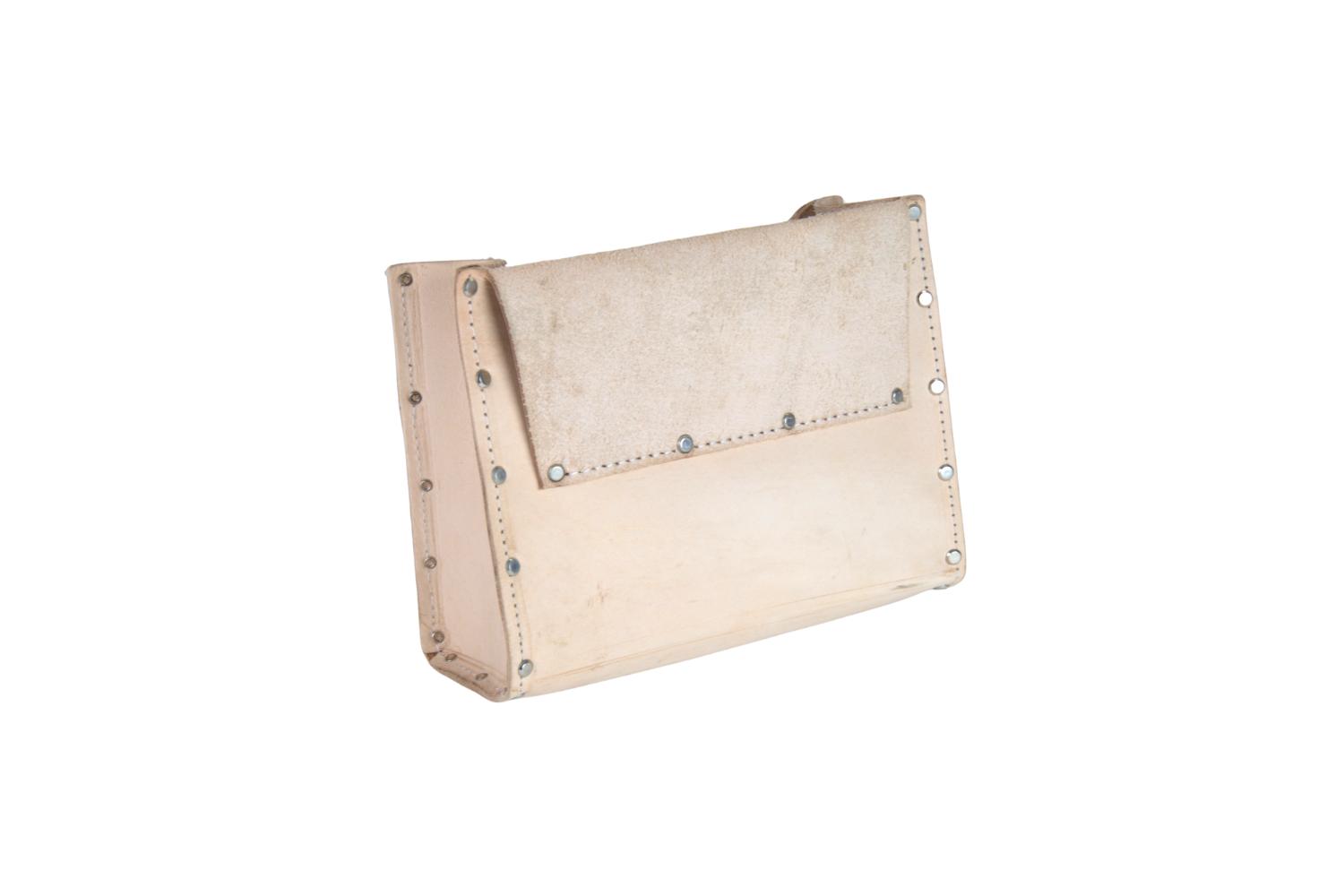Spijkertas leder